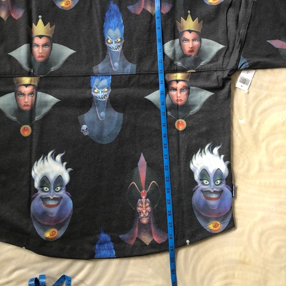 🎉SALE!!🎉 Disney Parks Up to No Good Villain Spirit Jersey Sz M - Picture 7 of 7